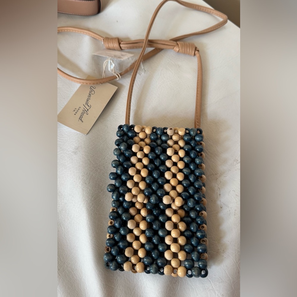 Universal Thread Beaded Phone Bag